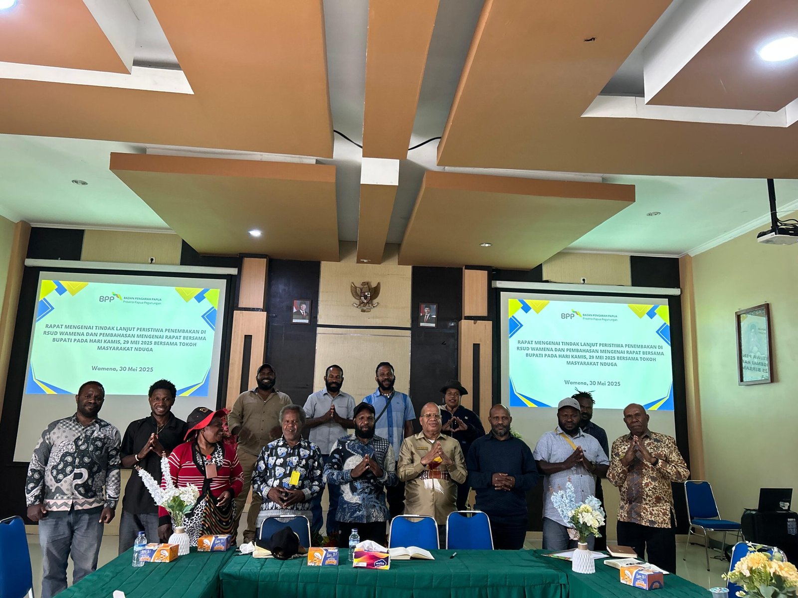 Dokumentasi (1) Pertemuan BP3OKP bersama Masyarakat mengenai peristiwa penembakan